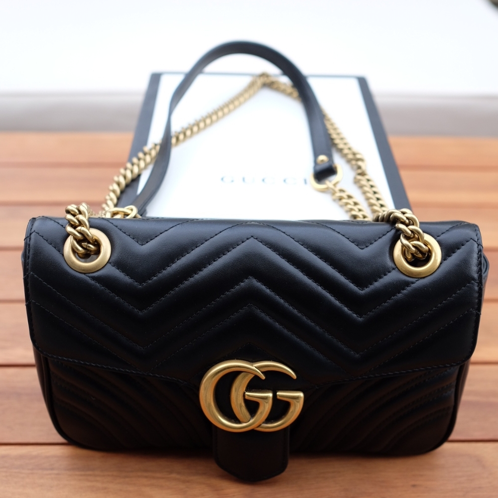GUCCI Marmont small shoulder bag EUC